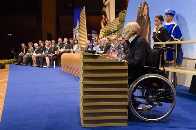 Entrega de Honores y Distinciones del Cabildo de ...