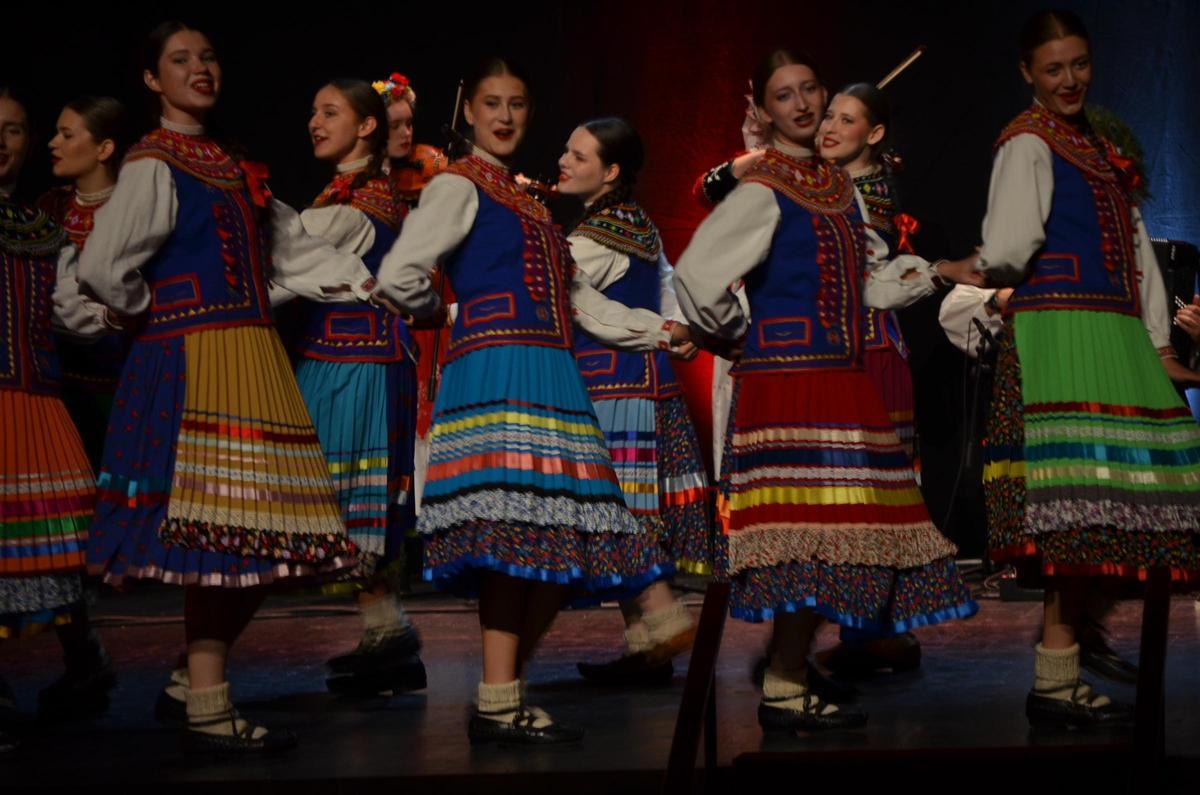Festival Internacional de Folklore Polonia Festival Internacional de Folklore Polonia