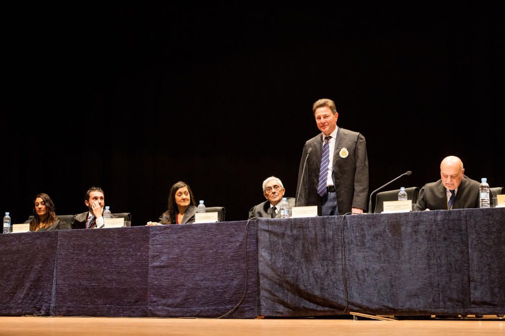 El Colegio de Abogados distingue a 150 colegiados por su trayectoria.