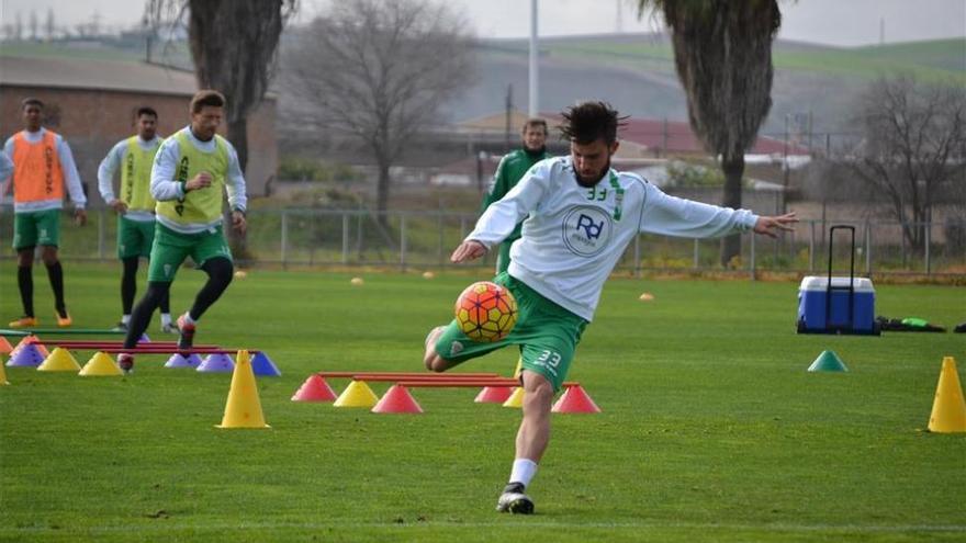 Sebas Moyano, «muy orgulloso de marcar el gol 100 en El Arcángel»