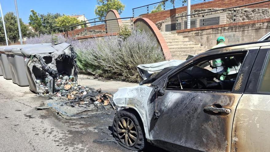Nova onada d'incendis de contenidors a Manresa: tres nous focs en mitja hora i set en quatre dies