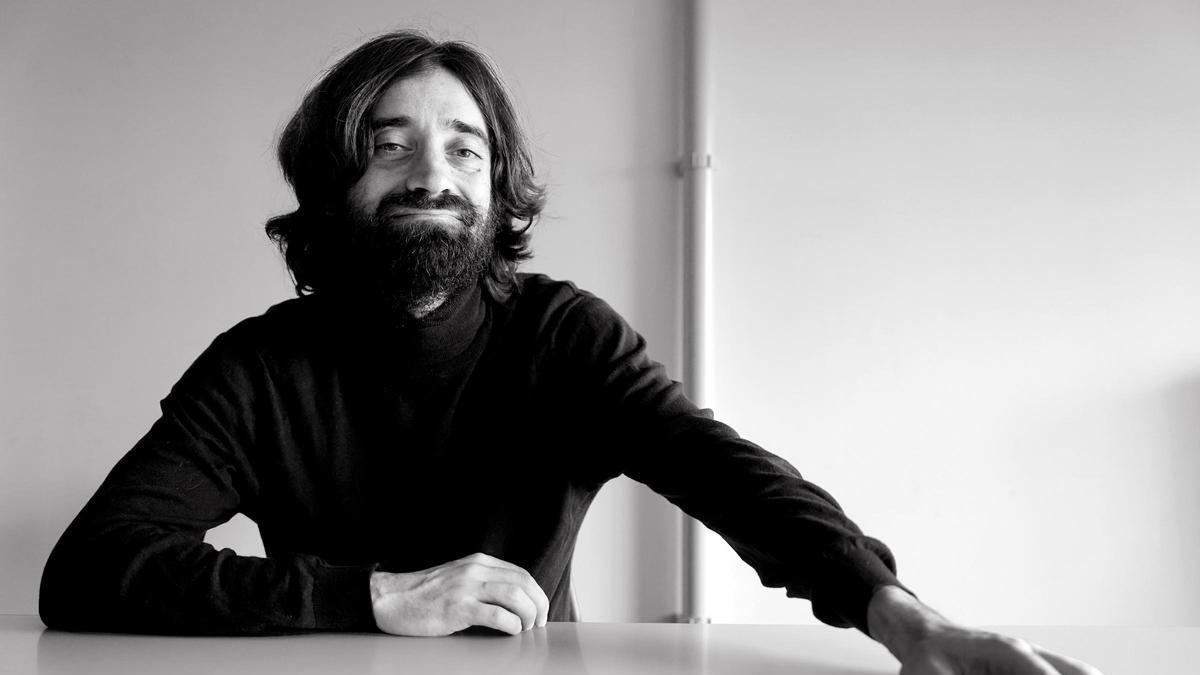 El escritor Juan Gómez Bárcena, autor de 'Abril o nunca'.