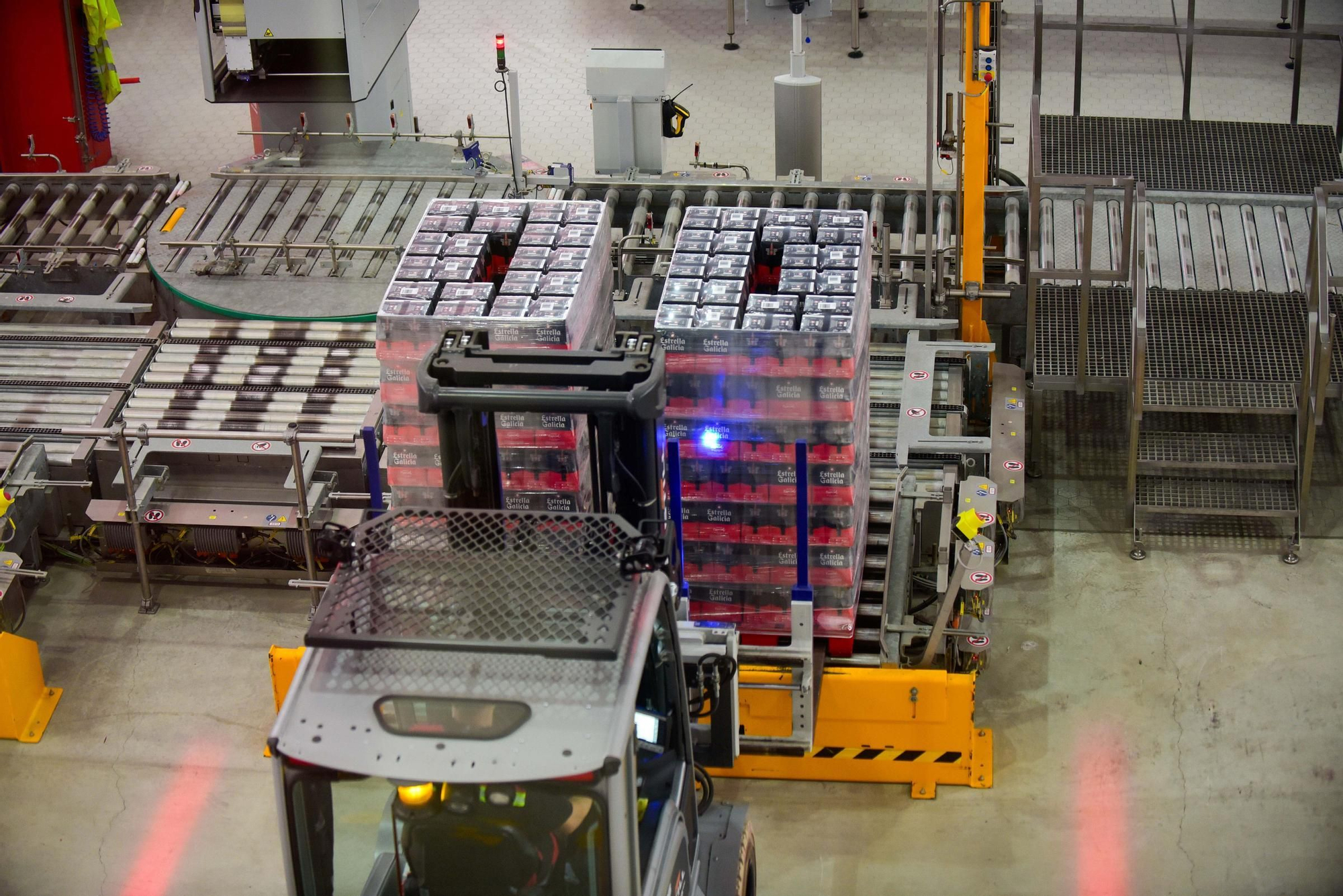 Estrella Galicia estrena 'cocina': visita a las instalaciones de la nueva fábrica en Morás