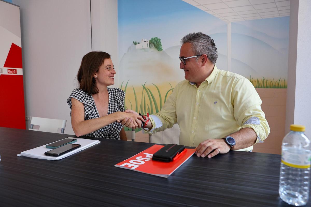 Aitana Gandia y Sergio Carrasco, que desde este sábado serán vicealcaldesa y alcalde de Ibi.