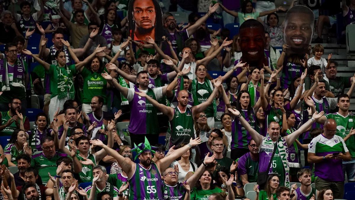 El Unicaja y su afición buscan el lleno para el play off.
