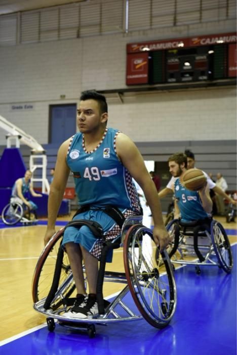 Baloncesto sobre ruedas en el Príncipe de Asturias