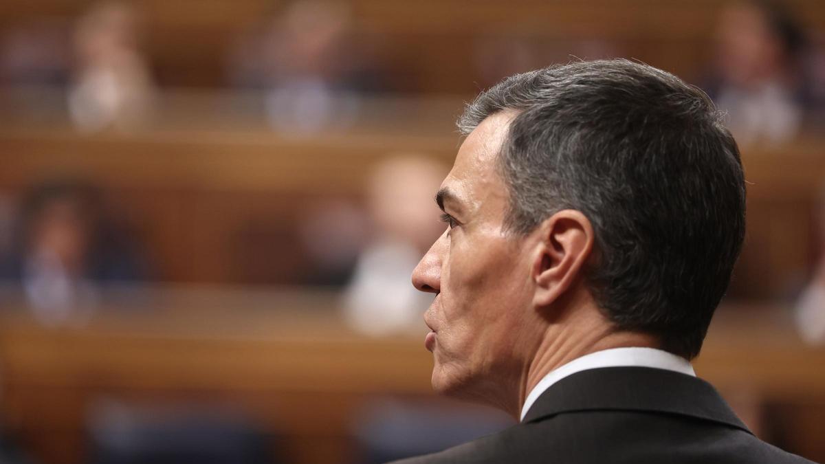 El presidente del Gobierno, Pedro Sánchez, interviene durante una sesión de control
