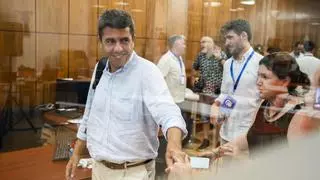 Mazón cree que Feijóo debe ser el presidente y considera que «nadie debe bloquear España»