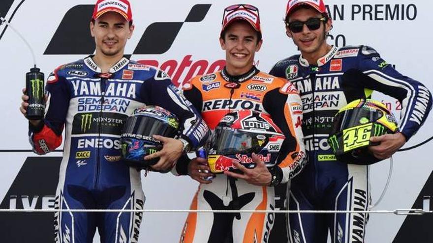 Márquez remonta en Aragón, gana y se escapa en el Mundial