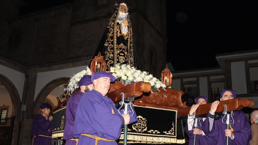 Martes Santo en Villaviciosa: emotividad y devoción en la procesión del Silencio