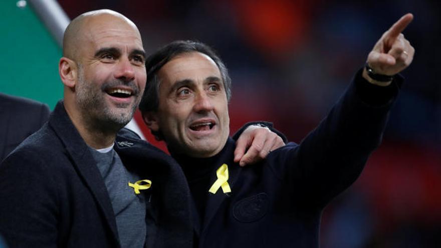 Guardiola desafía a la Federación inglesa y vuelve a lucir el lazo amarillo