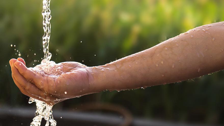 Controlar el consumo de agua en el hogar a través de una App