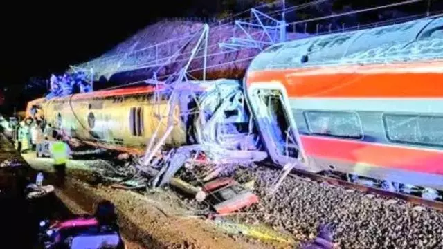 Al menos 21 muertos y decenas de heridos graves tras colisionar dos trenes de alta velocidad en Adamuz