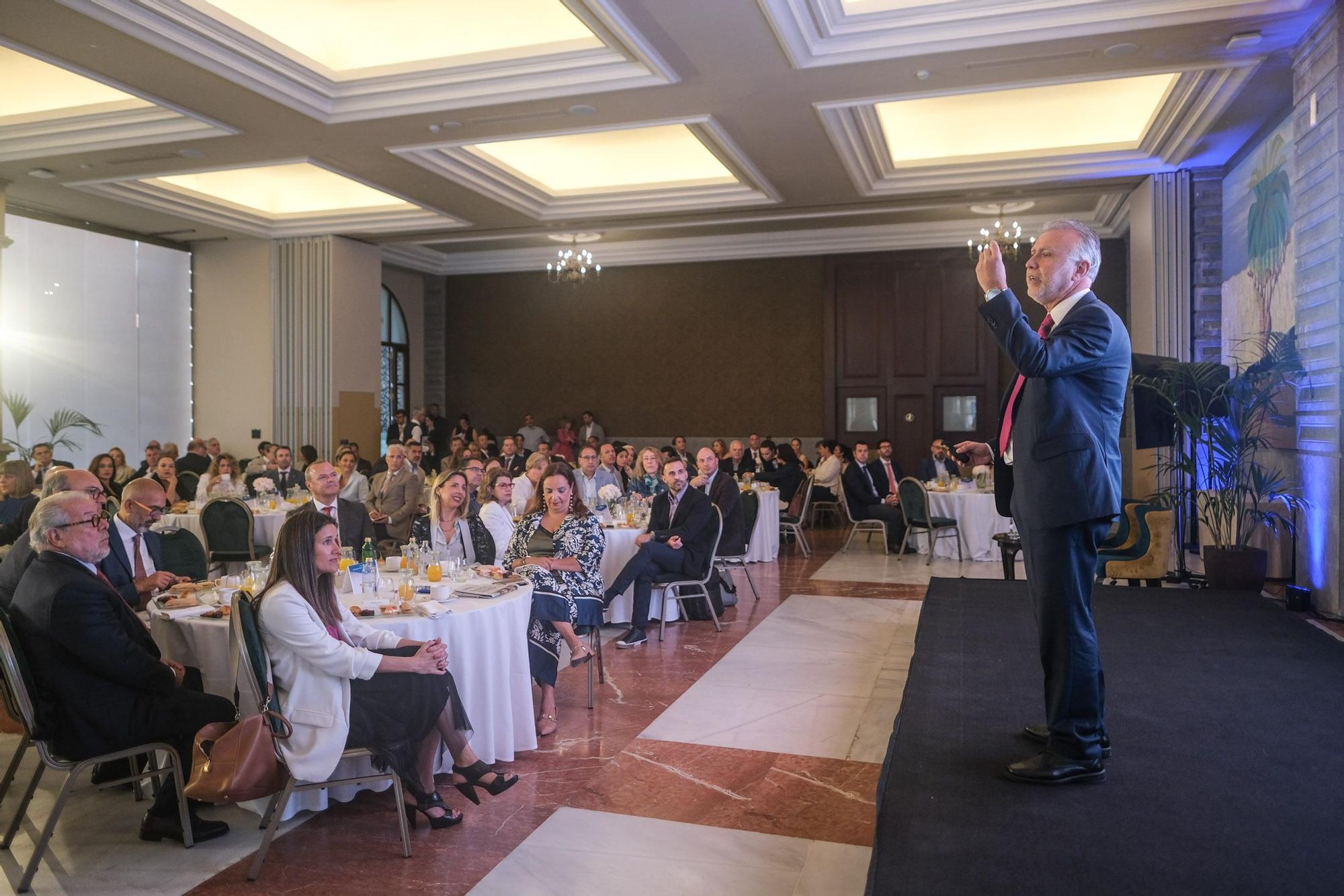 Foro Prensa Ibérica con Ángel Víctor Torres