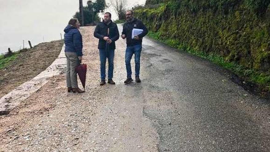 El regidor visitó las obras con técnicos municipales.