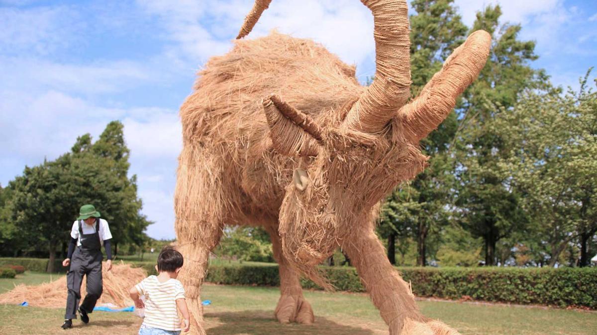 9 Esculturas De Manos Gigantes Por Todo El Mundo » Viajeros Del