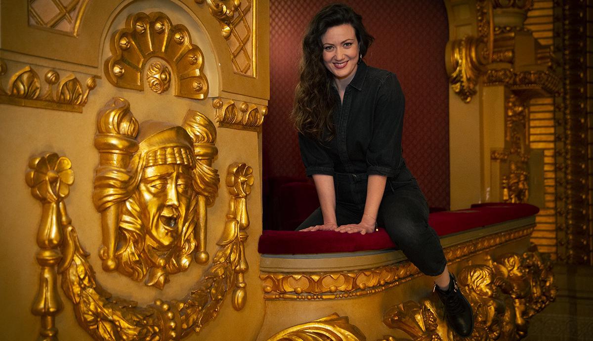 La soprano francesa Julie Fuchs, una diva diferente. La soprano francesa Julie Fuchs, una diva diferente.