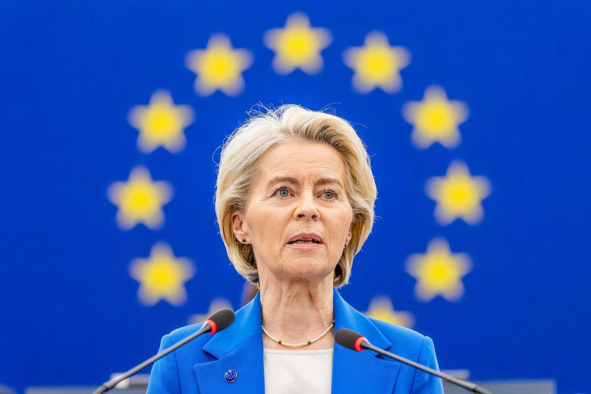 La presidenta de la Comissió Europea, Ursula von der Leyen, durant la sessió parlamentària a Estrasburg.