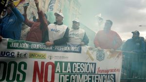 Concentración de sindicatos de la Guardia Civil y de la Policía Nacional cerca del Congreso de los Diputados.