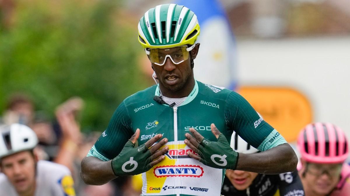 Girmay celebra su victoria