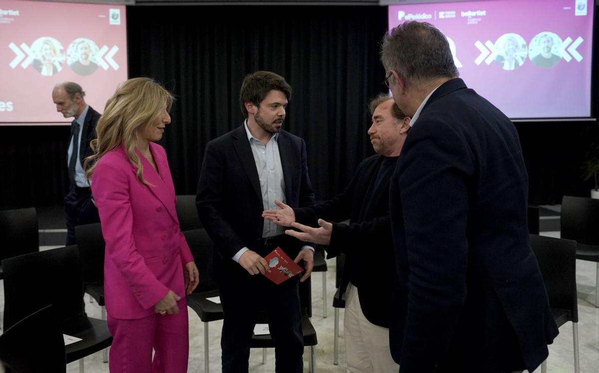 Madrid. 18.02.2026. Diálogos (im)posibles. Yolanda Díaz y Sacha Michaud, Glovo. El Periódico y beBartlet