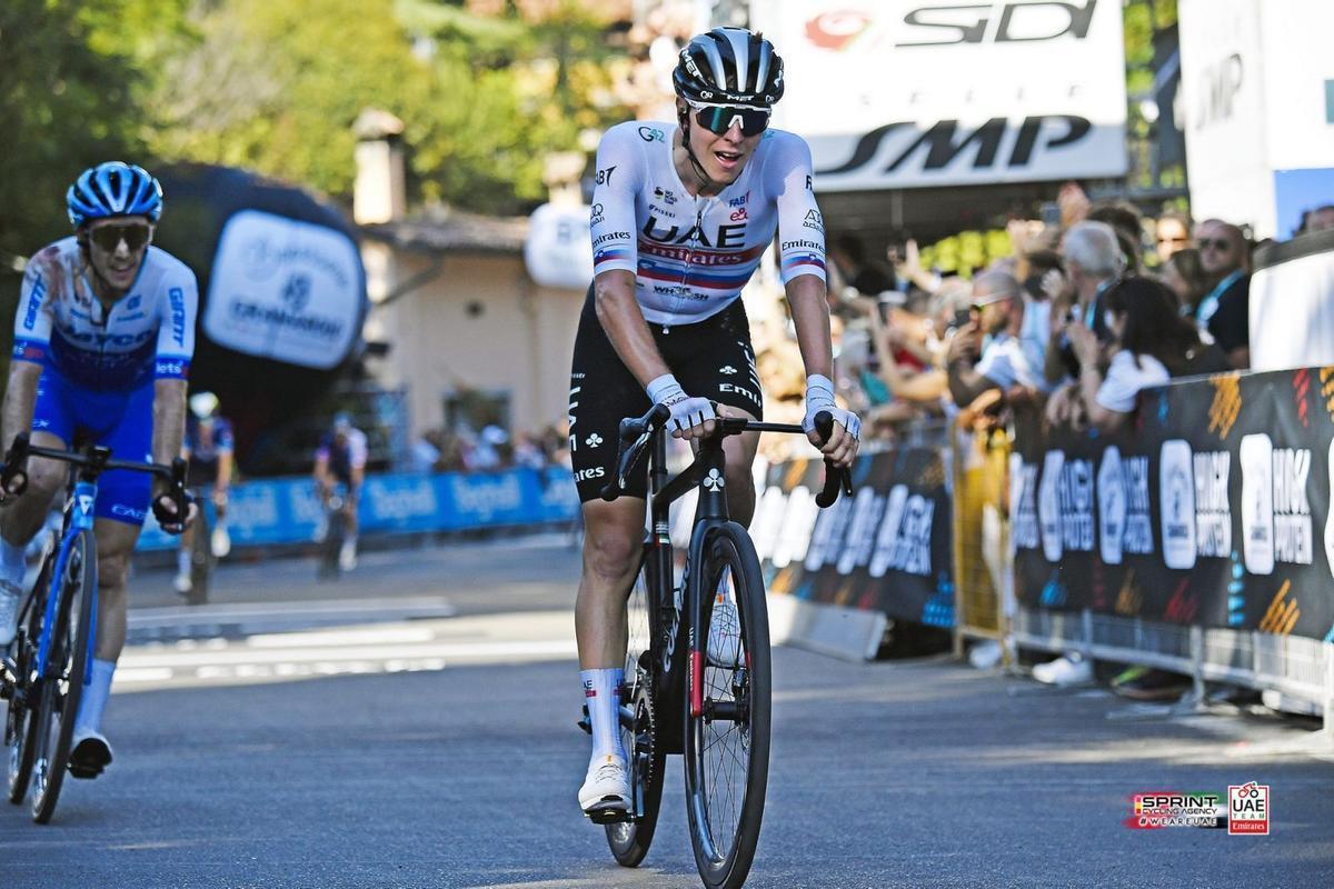 Pogacar, en el Giro de Emilia-Romaña.