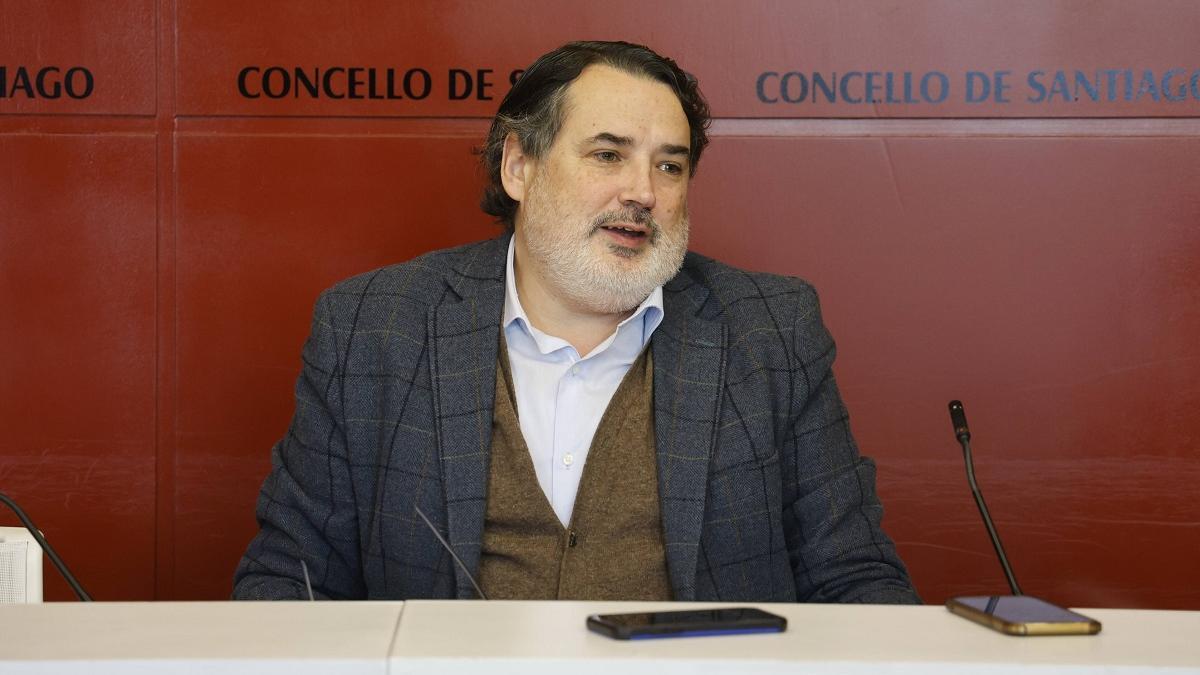 José Antonio Constenla, viceportavoz del PP de Santiago, durante la rueda de prensa este miércoles en Raxoi