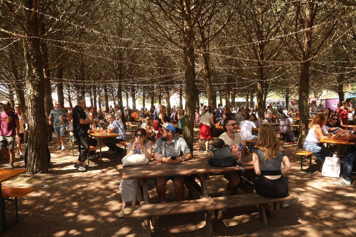 La zona gastro también reflejó el buen ambiente en el Atlantic Fest.