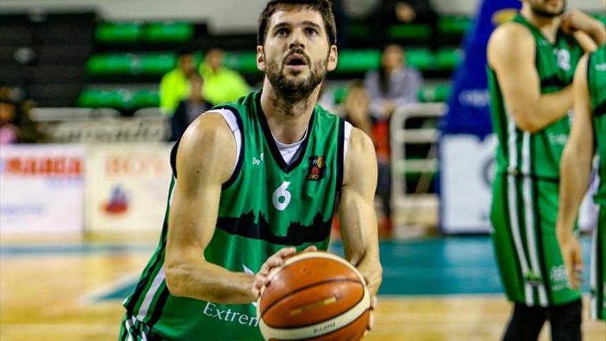 Ricardo Úriz anuncia que se retirará del baloncesto tras jugar en Cáceres