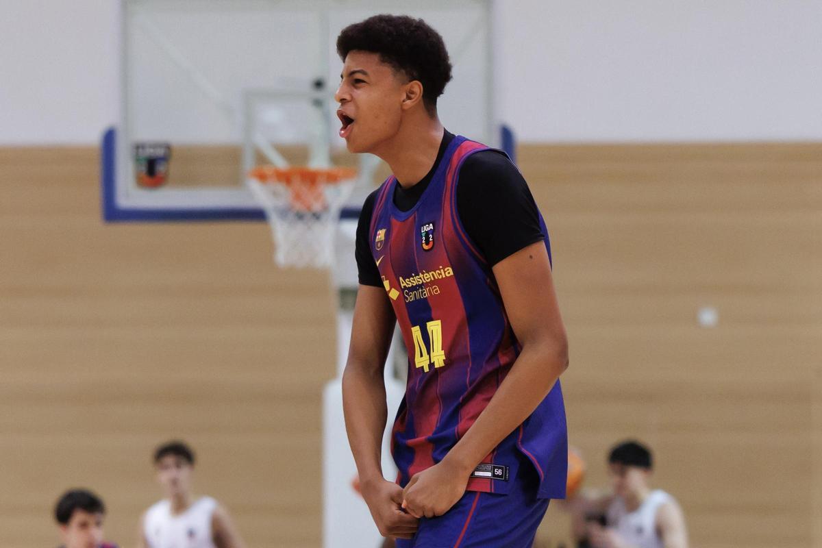 Boumtje Boumtje celebra una acción con rabia en el duelo ante el Madrid de la Liga U22