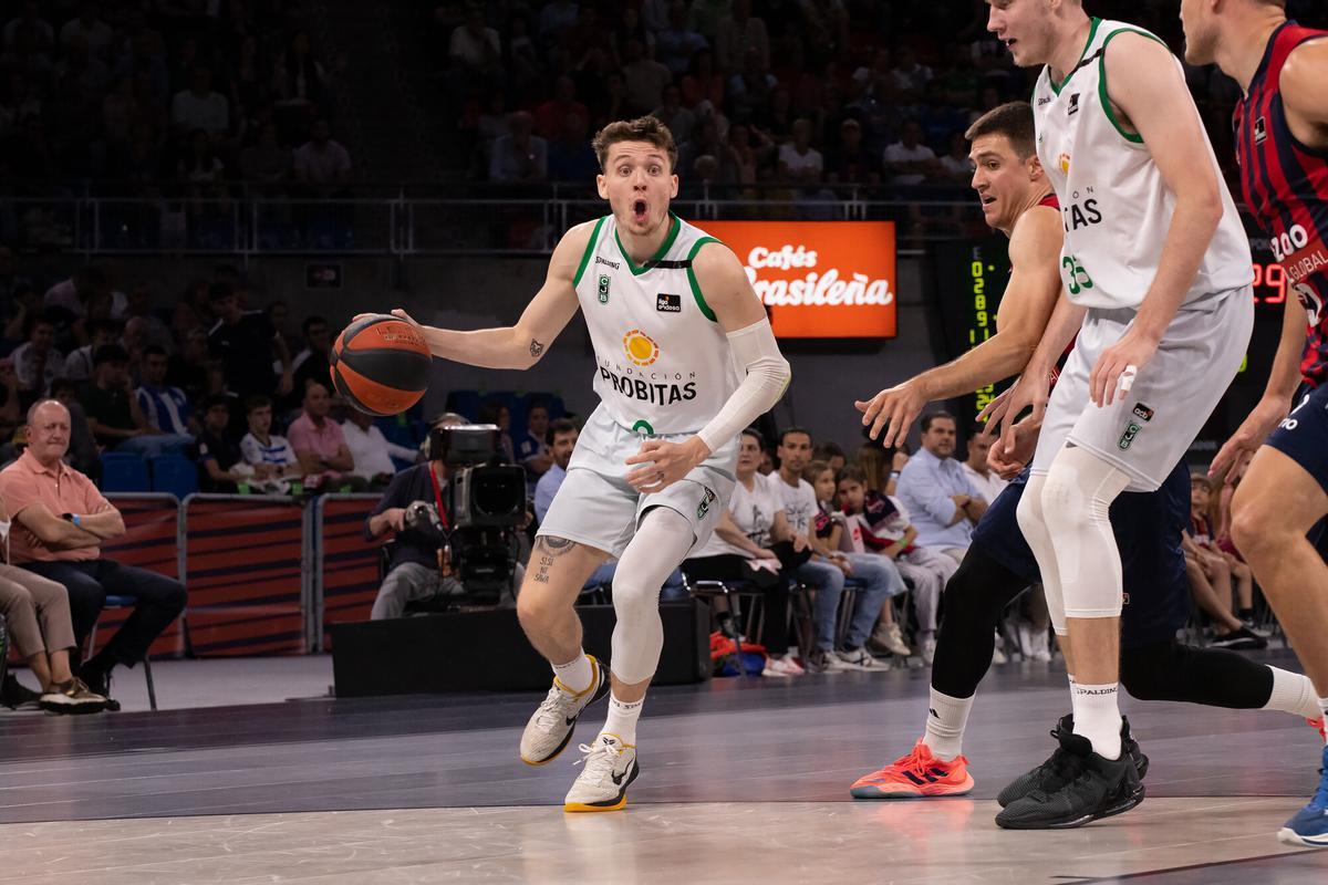 El Joventut deixa el Baskonia contra les cordes amb un Guy imparable