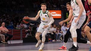 El Joventut deixa el Baskonia contra les cordes amb un Guy imparable