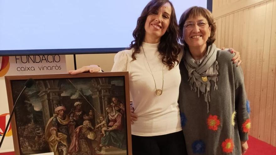 La autora del libro, Ester Forner Caballero, a la izquierda, es doctora en Historia del Arte y en la actualidad trabaja como directora en el Castillo de Peñíscola.