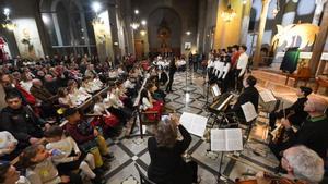 Alumnado de Rubí durante el concierto de Navidad