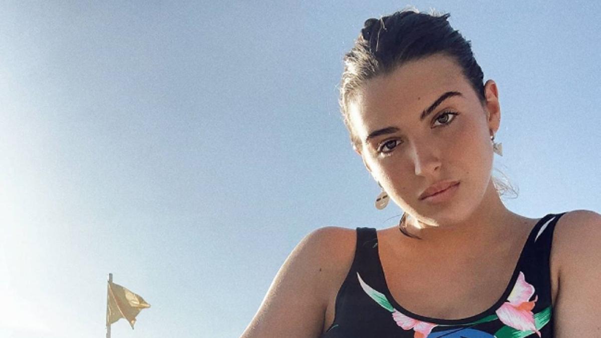 Alba Díaz Martín tiene el bikini ideal para las chicas con mucho pecho y que podrás llevar luego como top con tu camisa preferida