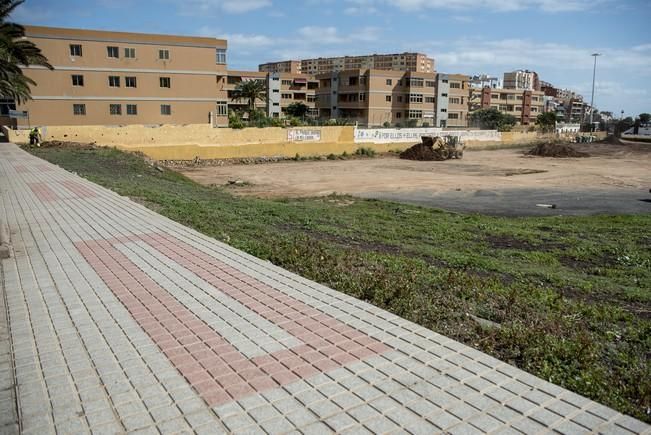 Obras en el antiguo campo de futbol de Melenara