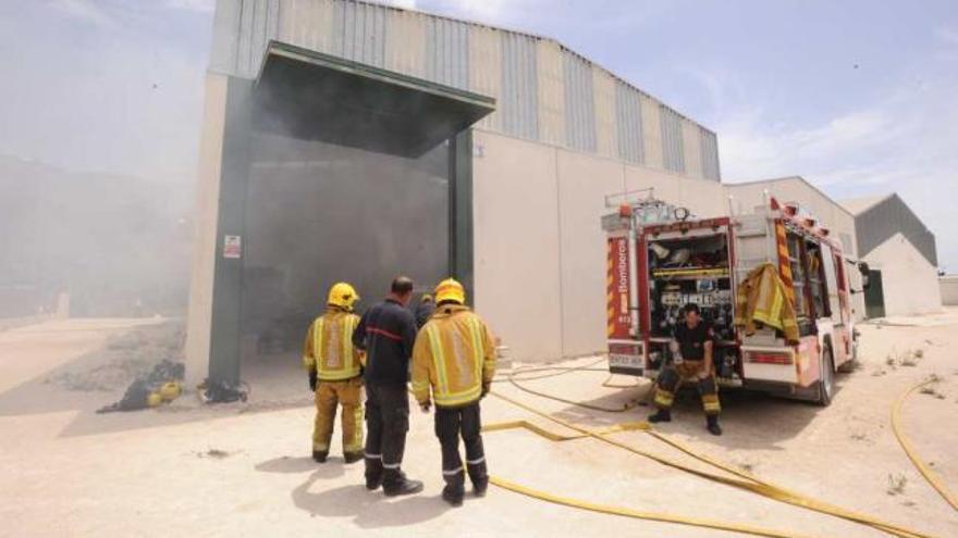 Seis horas para sofocar un incendio