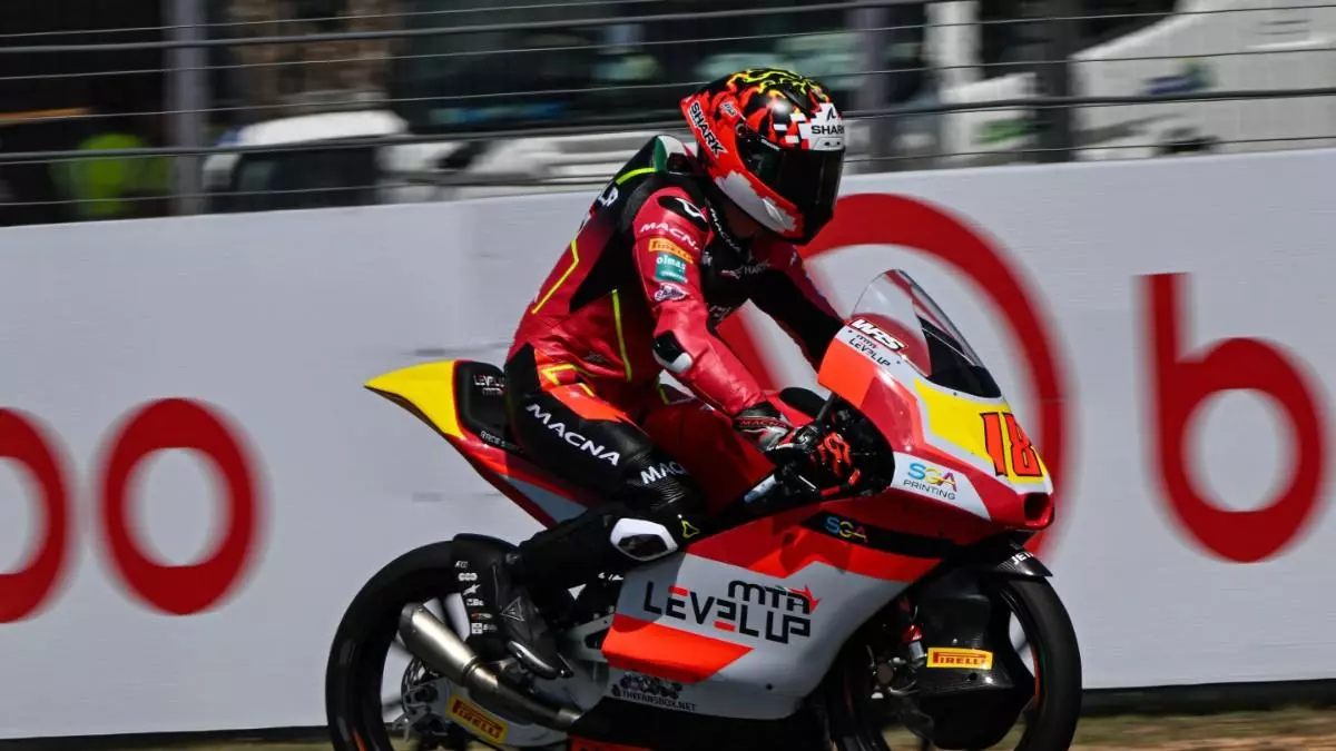 Bertelle lidera en el estreno de Moto3