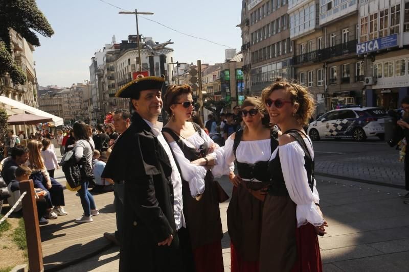 Reconquista 2019 | Las calles de Vigo se animan ya desde bien temprano. // R. Grobas