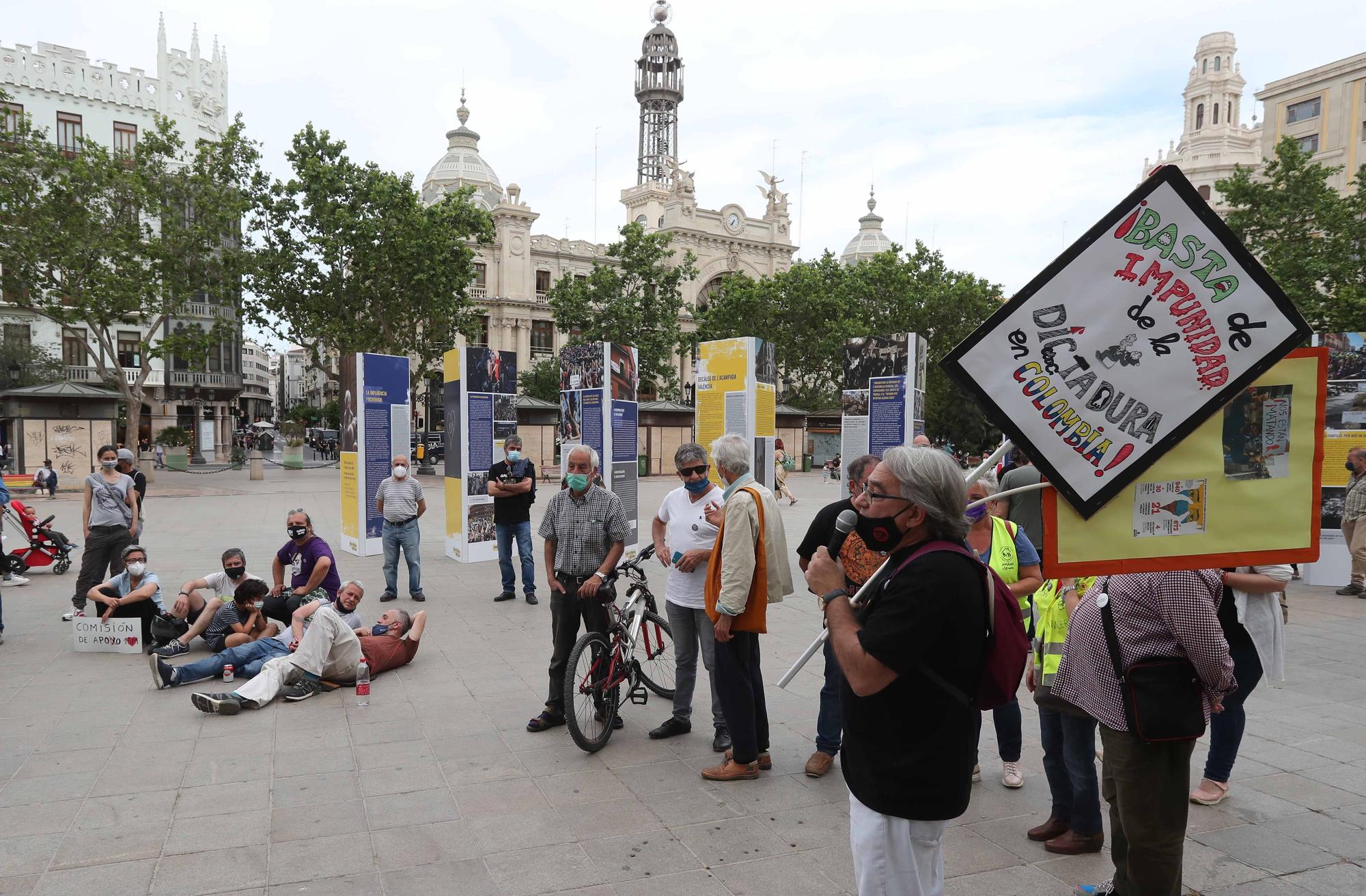 Protesta en València contra el "desmantelamiento" de los SPES y reclama "diálogo" a Educación