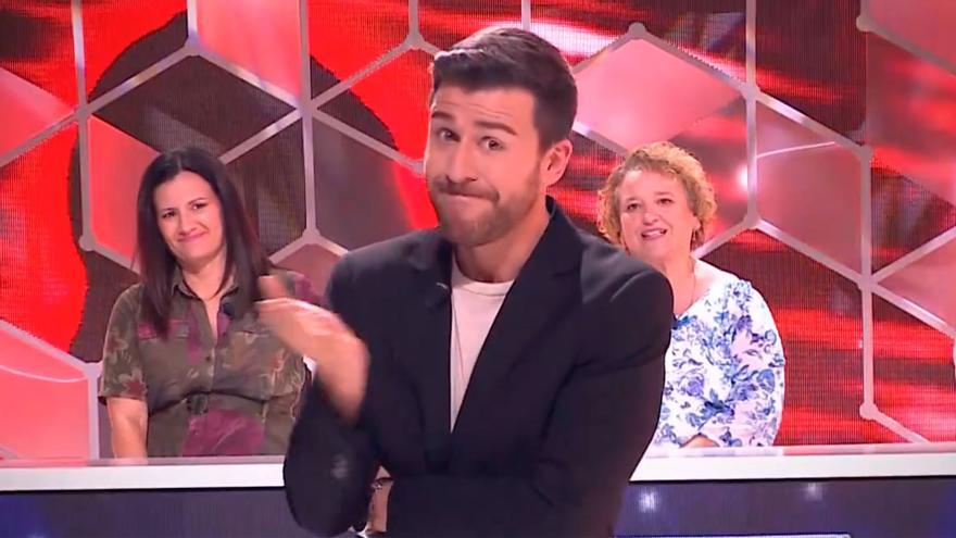 El mensaje de El Cazador en el último programa de los Mozos de Arousa: &quot;Feliz lunes&quot;
