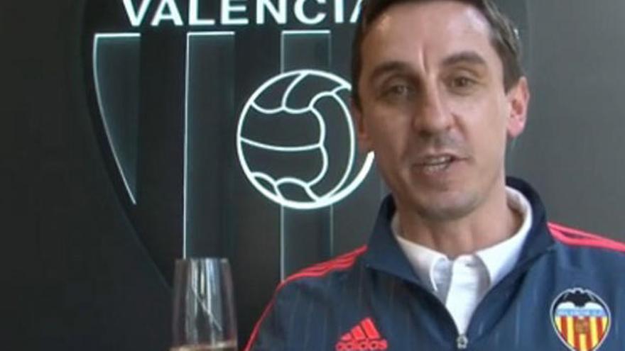 Gary Neville felicita la Navidad