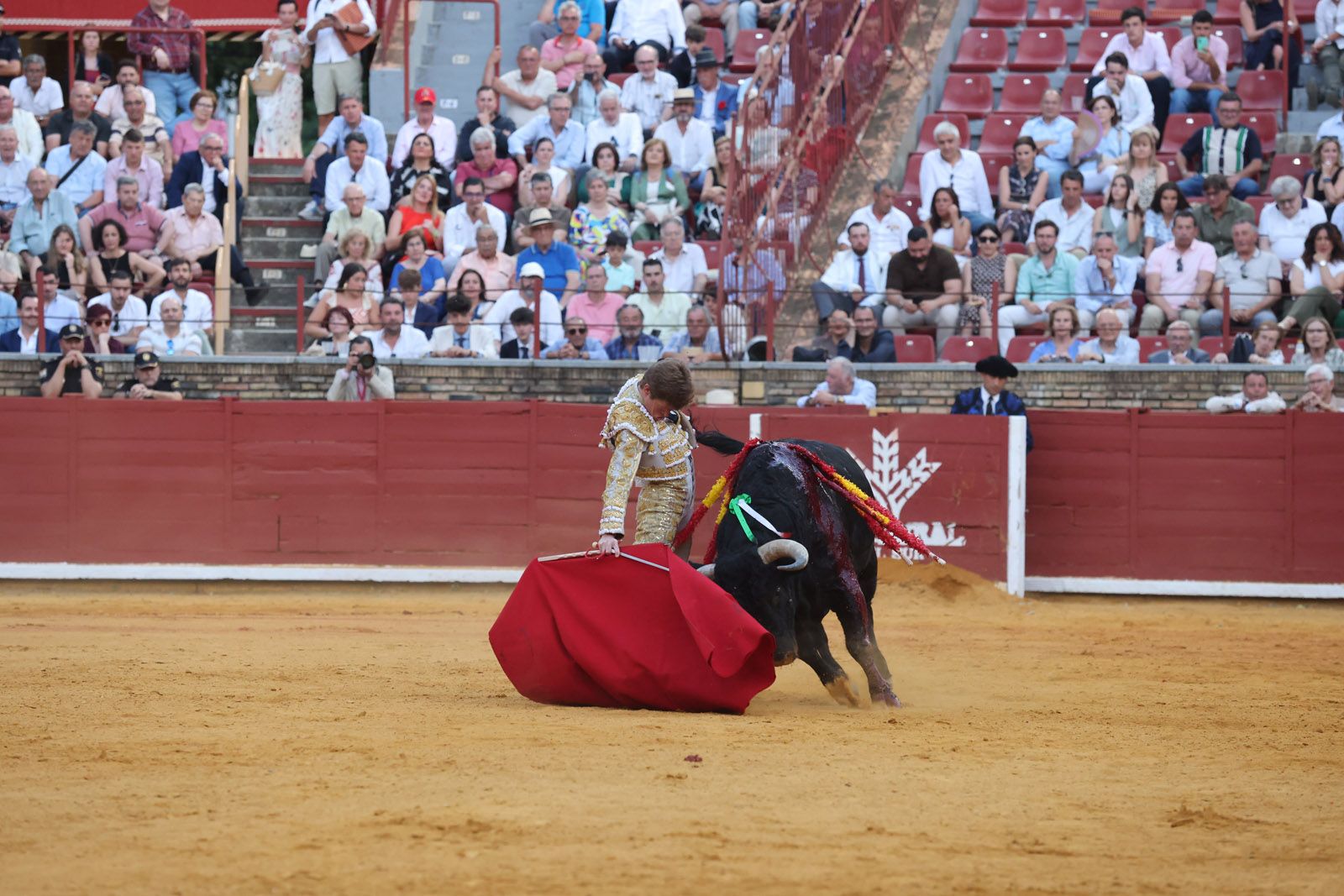 Migie Ángel Perera sale a hombros de Los Califas