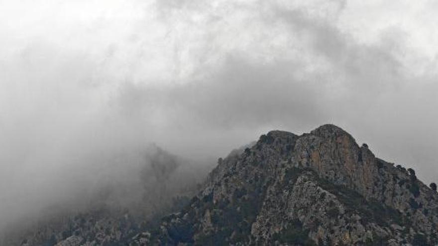 Wolken im Gebirge