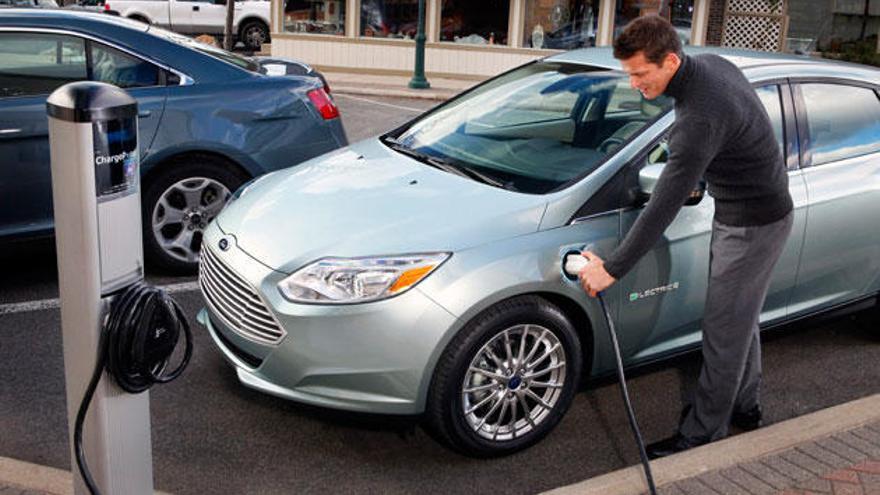 Ford desarrolla un coche eléctrico con 320 kilómetros de autonomía
