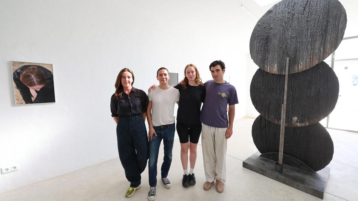 Ángeles Ferragut, Javier Aparicio, Cristina Stolhe y Andrés Izquierdo, ayer, en La Carpintería.