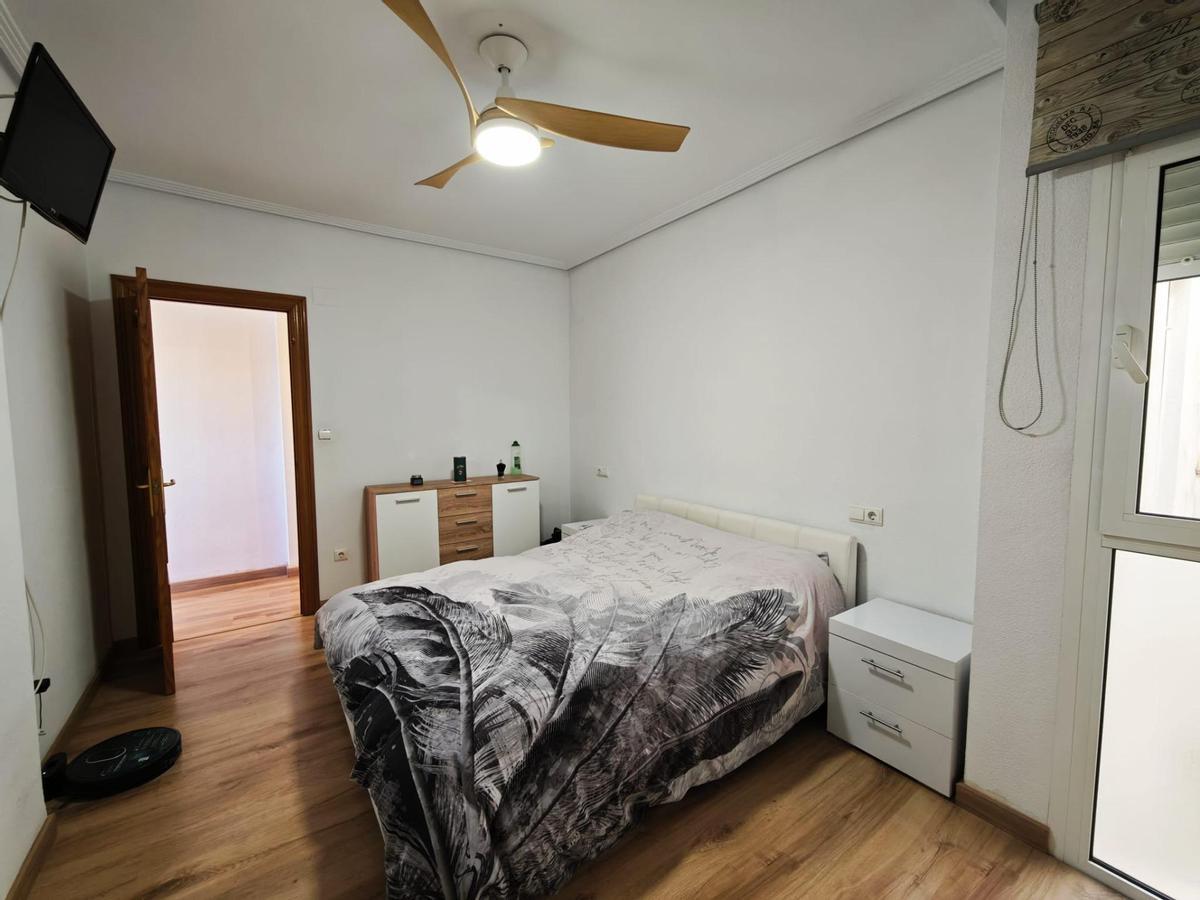 Dormitorio de piso en L´Altet   Aeropuerto, Elche