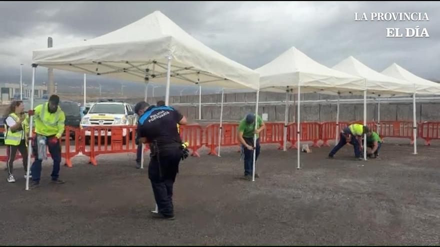 Preparativos en el puerto de Granadilla (Tenerife) ante la llegada del crucero afectado por hantavirus