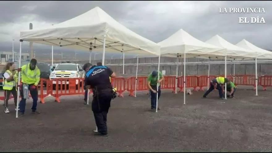 Preparativos en el puerto de Granadilla (Tenerife) ante la llegada del crucero afectado por hantavirus