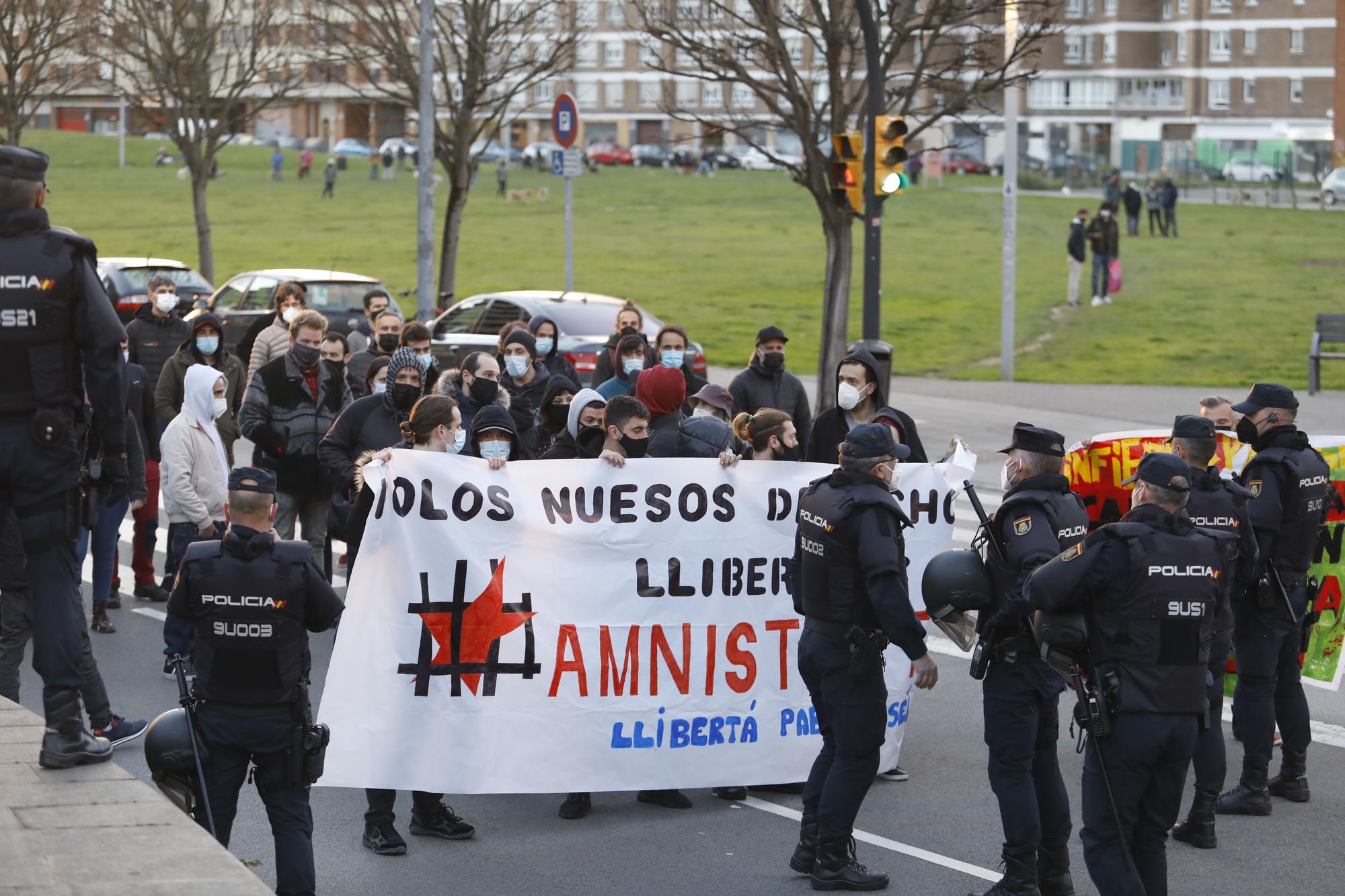 Nueva concentración de apoyo a Pablo Hasel en Gijón